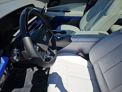 2025 Cadillac OPTIQ Luxury 2