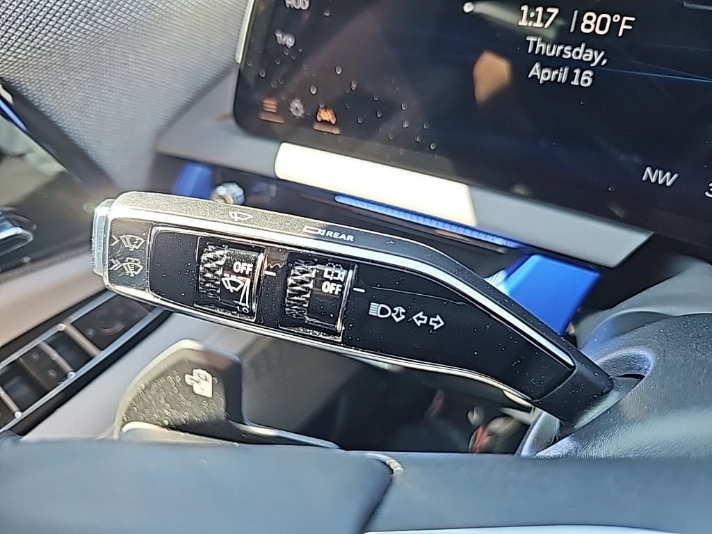 2025 Cadillac OPTIQ Luxury 2