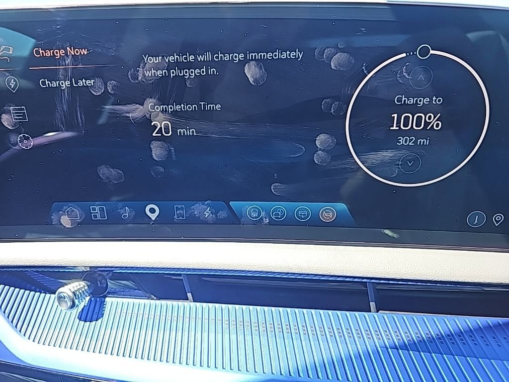 2025 Cadillac OPTIQ Luxury 2