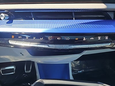2025 Cadillac OPTIQ Luxury 2
