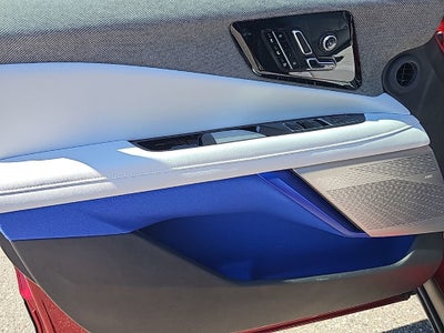 2025 Cadillac OPTIQ Luxury 2