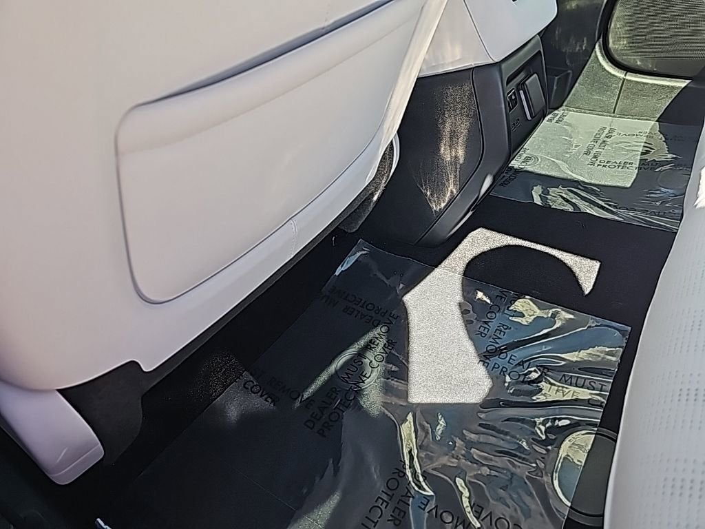 2025 Cadillac OPTIQ Luxury 2