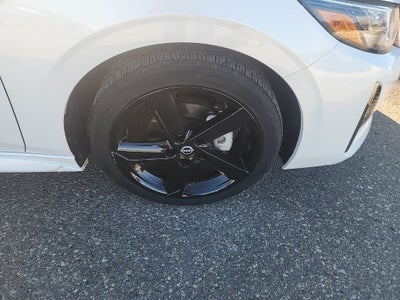 2024 Nissan Sentra SR Xtronic CVT