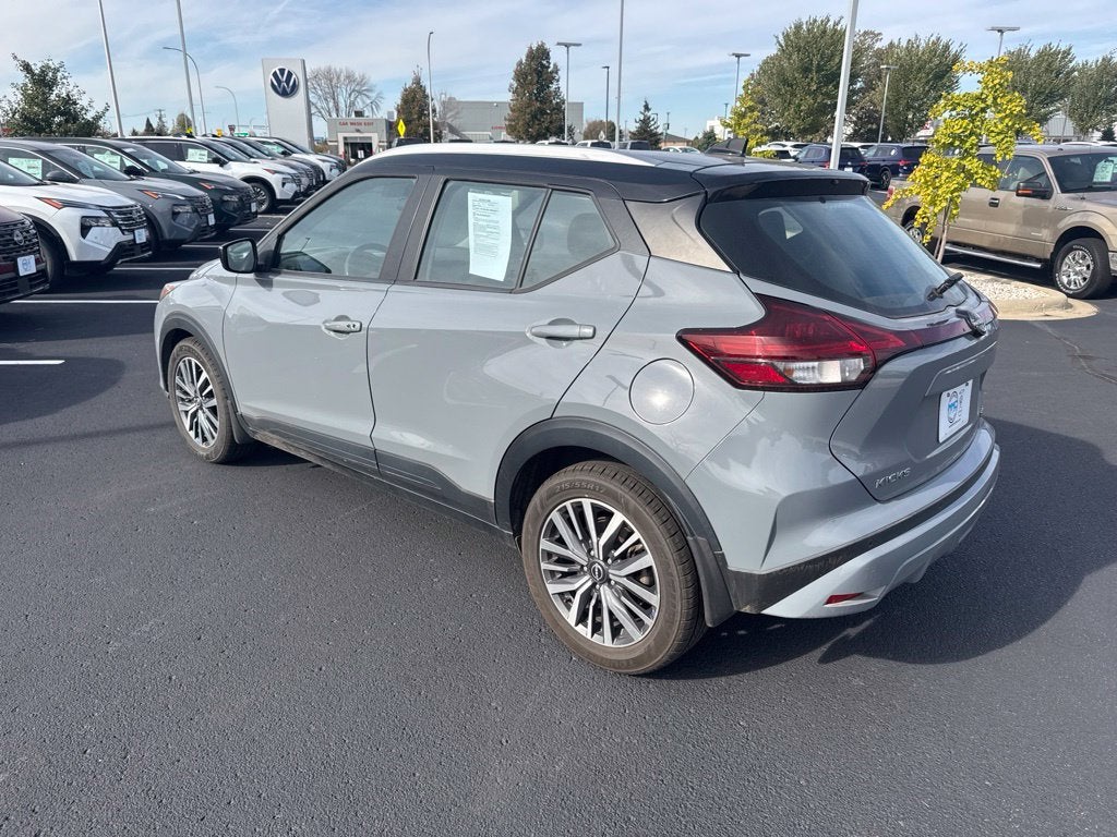 2023 Nissan Kicks SV Xtronic CVT