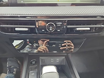 2025 Nissan Kicks SR Intelligent AWD