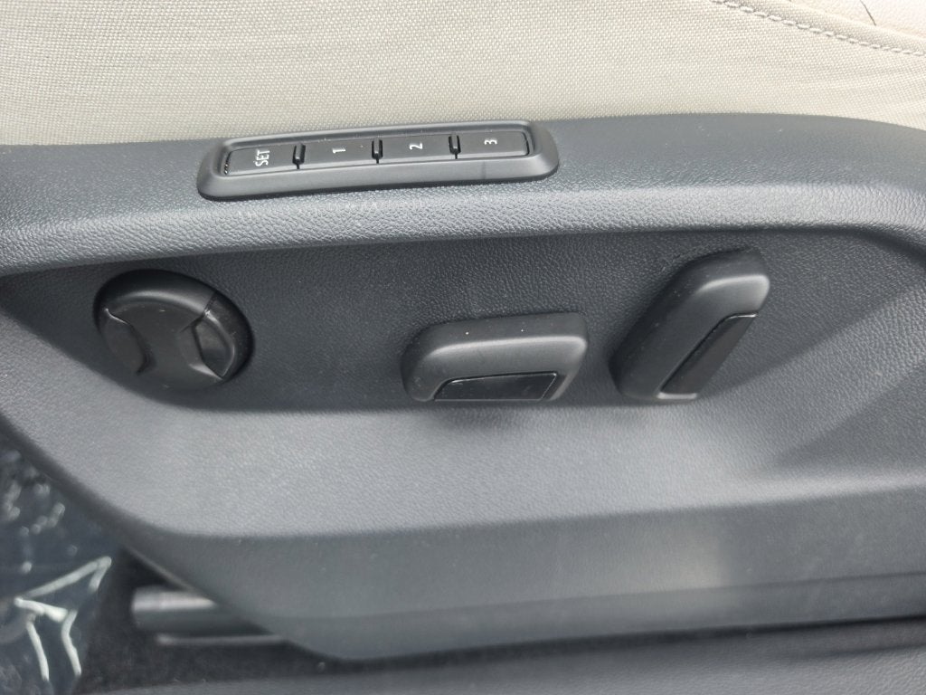 2021 Volkswagen Tiguan 2.0T SEL Premium R-Line