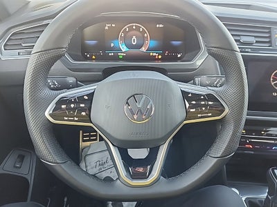 2024 Volkswagen Tiguan 2.0T SE R-Line Black