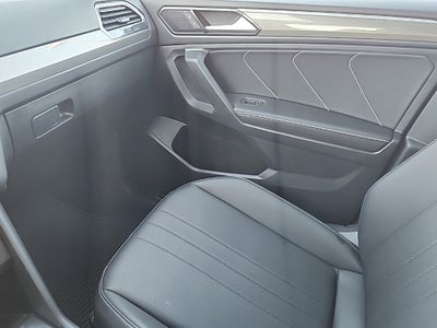 2024 Volkswagen Tiguan 2.0T SE R-Line Black