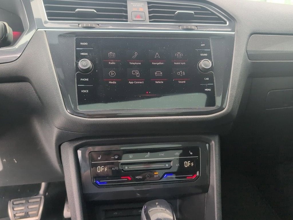 2023 Volkswagen Tiguan 2.0T SE R-Line Black