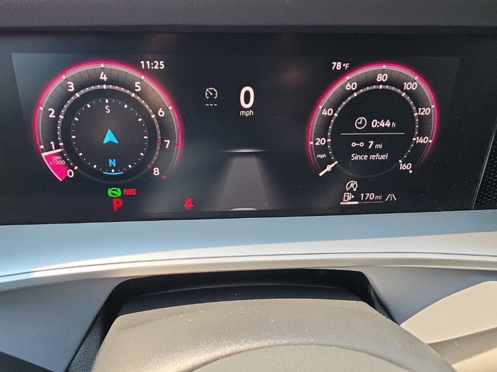 2025 Volkswagen Tiguan 2.0T SE