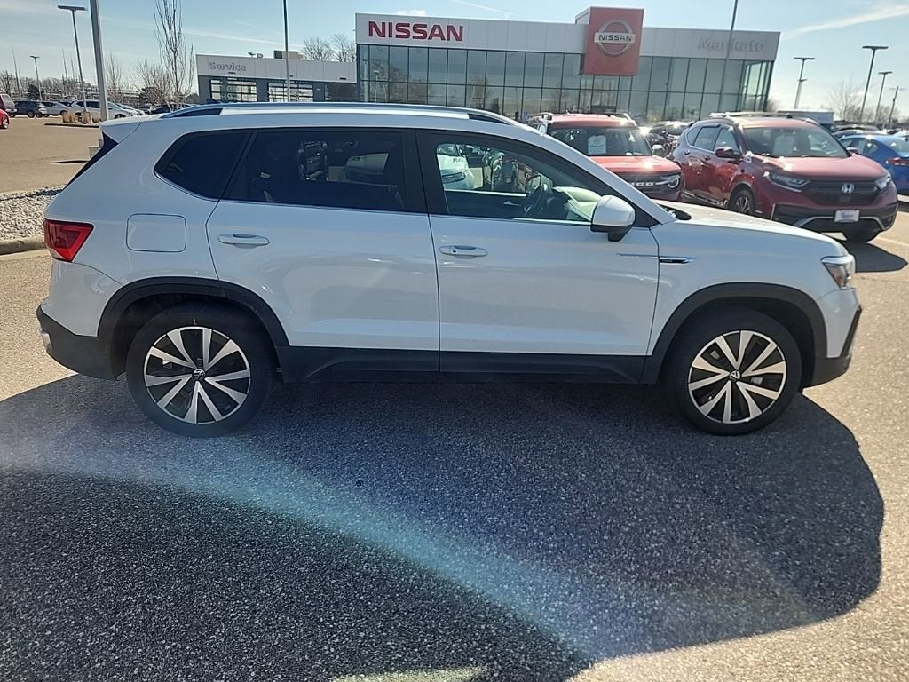 2023 Volkswagen Taos 1.5T SE