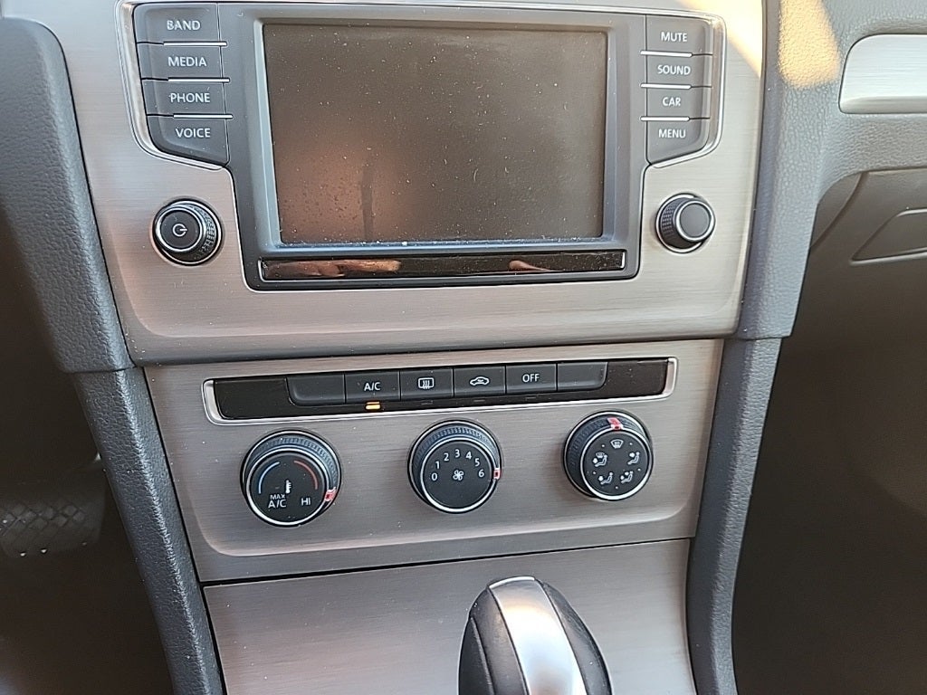 2017 Volkswagen Golf TSI S 4-Door