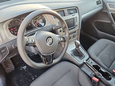 2017 Volkswagen Golf TSI S 4-Door