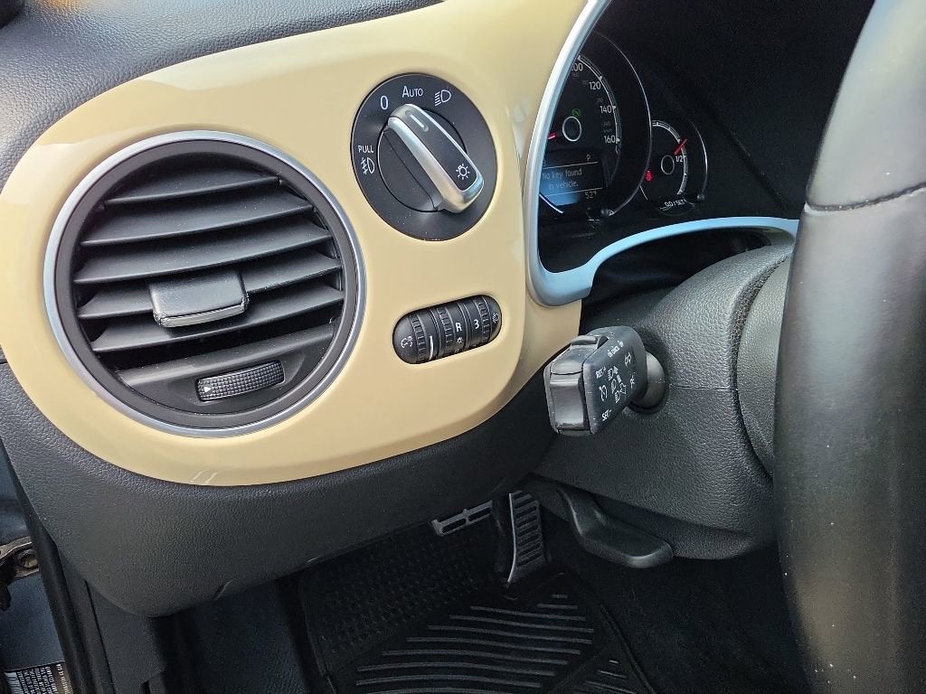 2019 Volkswagen Beetle Convertible S