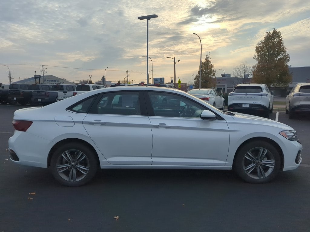 2024 Volkswagen Jetta SE