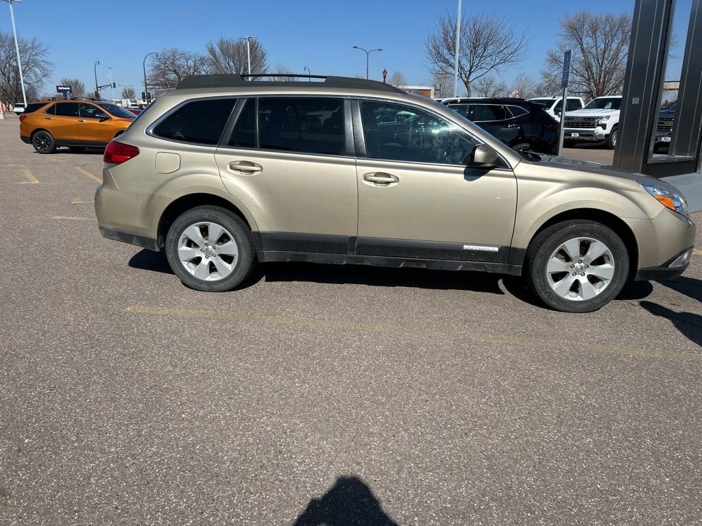 2010 Subaru Outback 2.5i Premium