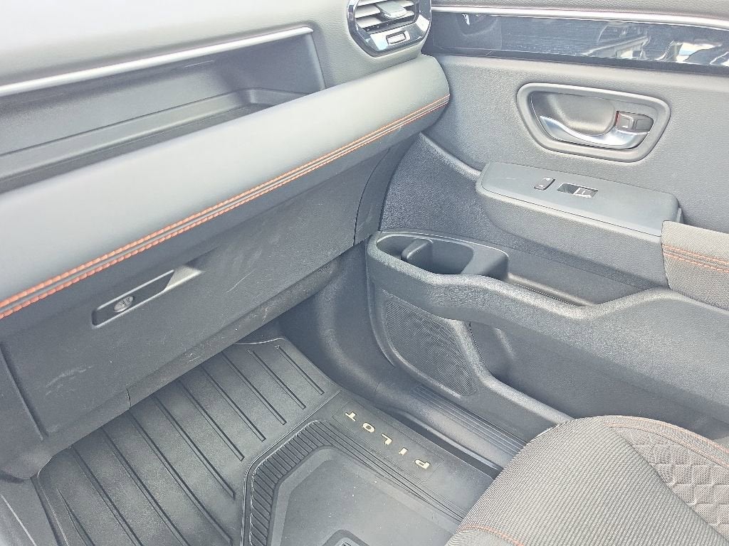 2023 Honda Pilot AWD Sport