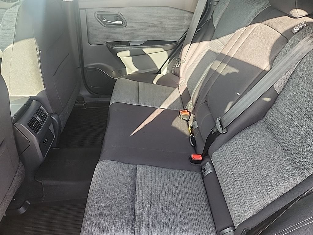 2022 Nissan Rogue SV Intelligent AWD