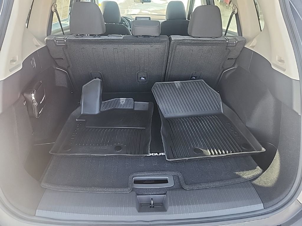 2022 Nissan Rogue SV Intelligent AWD