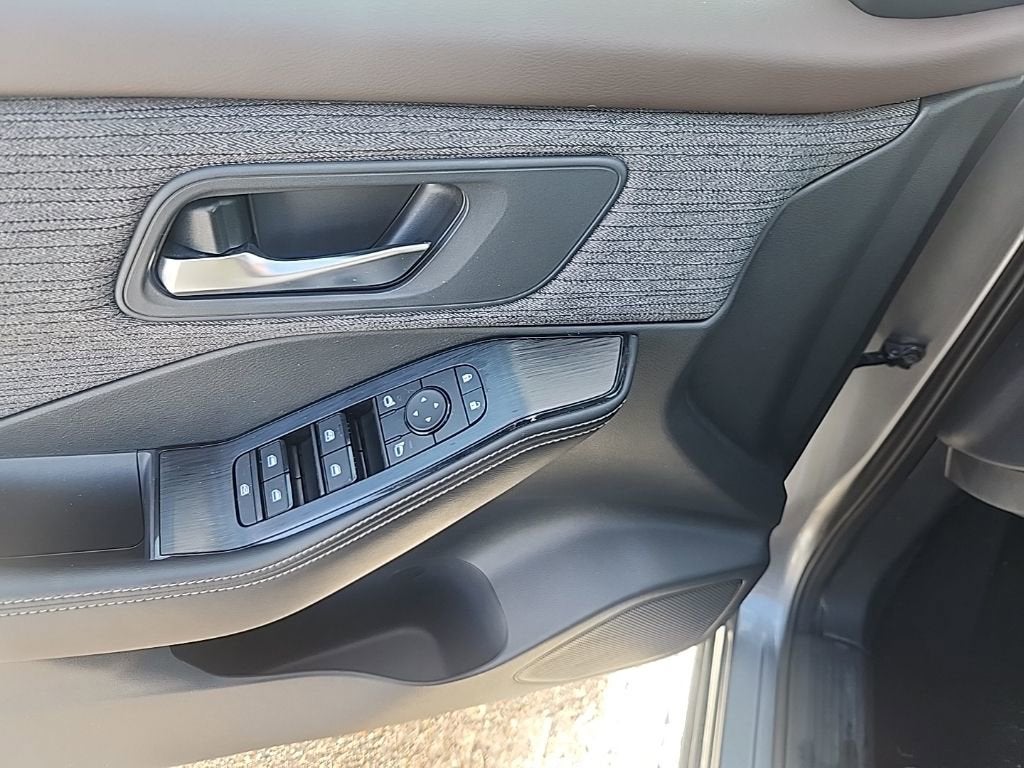 2022 Nissan Rogue SV Intelligent AWD