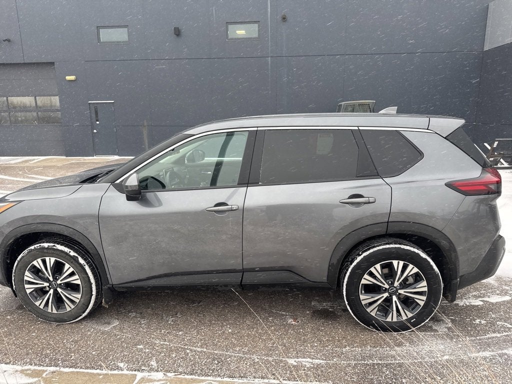 2022 Nissan Rogue SV Intelligent AWD