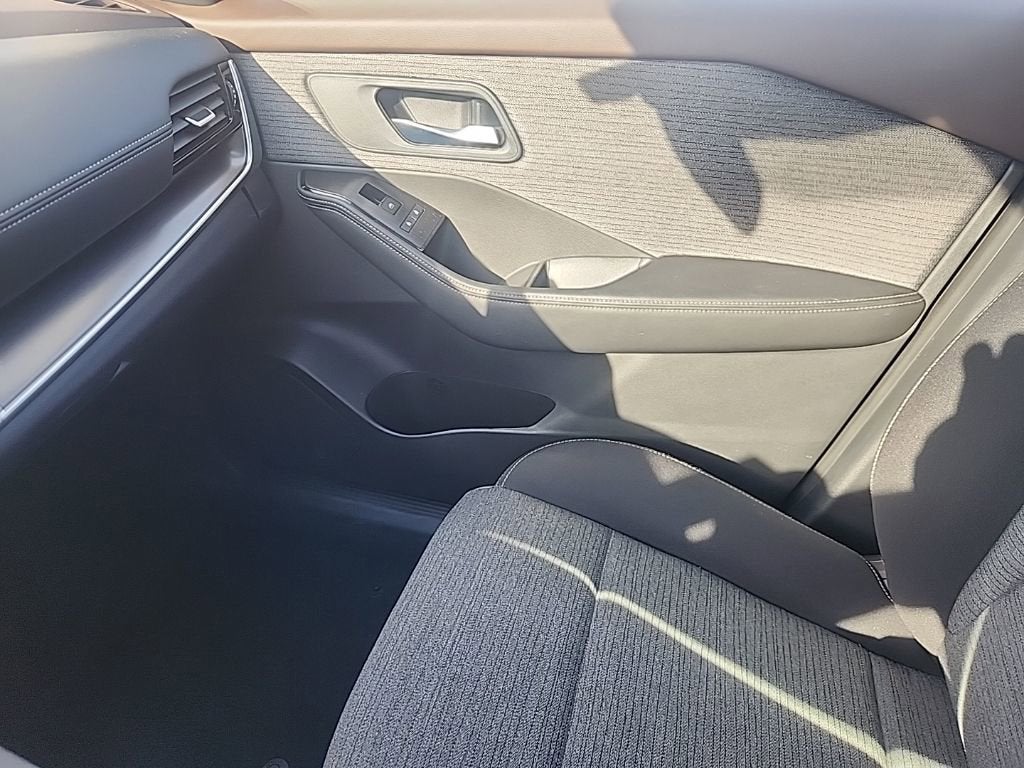 2022 Nissan Rogue SV Intelligent AWD