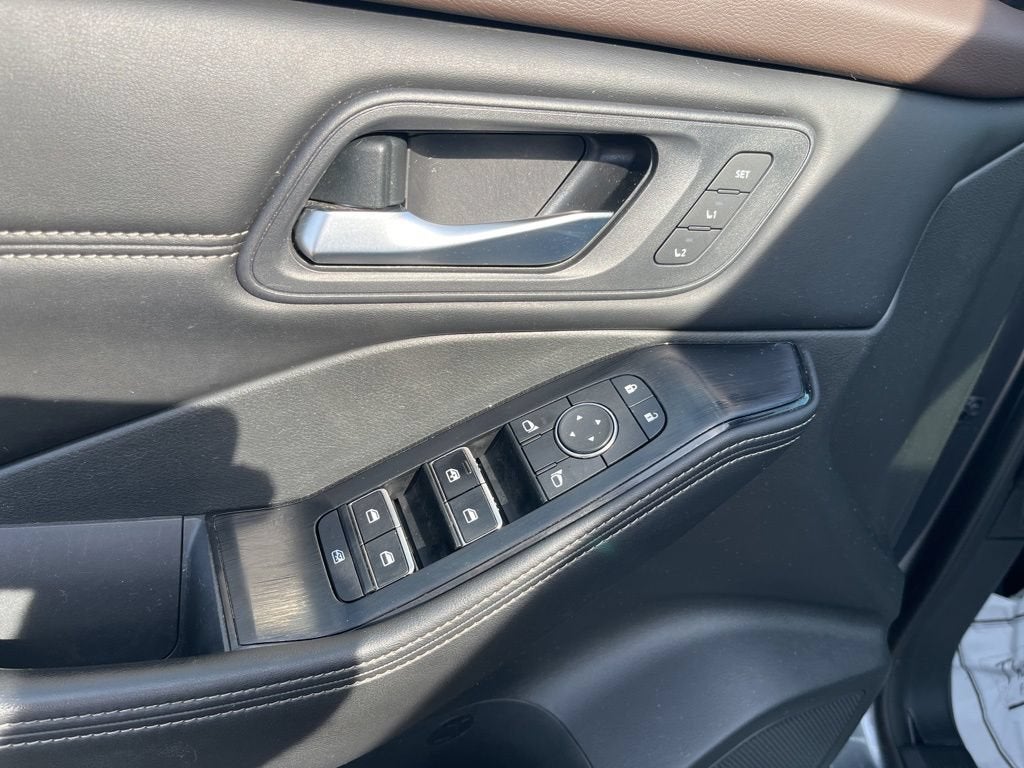 2023 Nissan Rogue SL Intelligent AWD