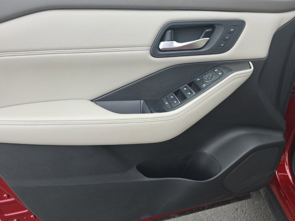 2023 Nissan Rogue SL Intelligent AWD