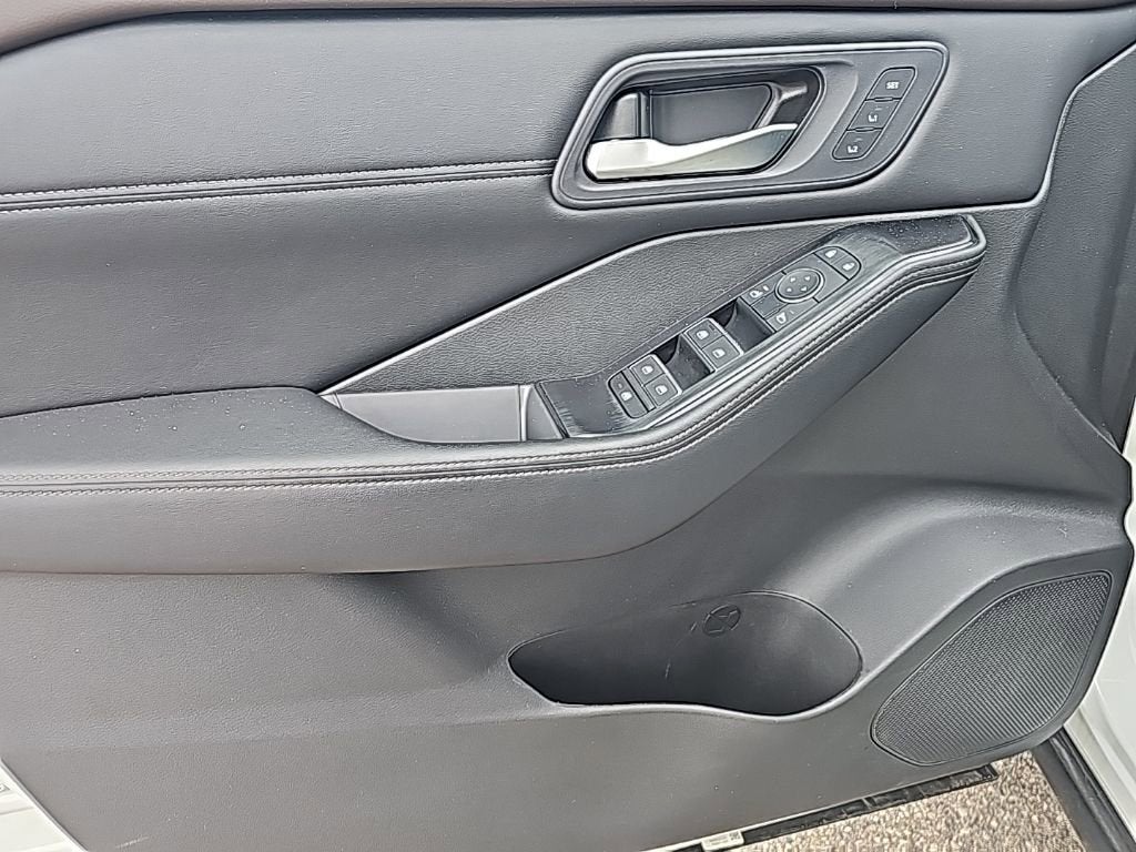 2023 Nissan Rogue SL Intelligent AWD