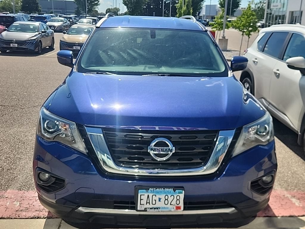 2017 Nissan Pathfinder SV