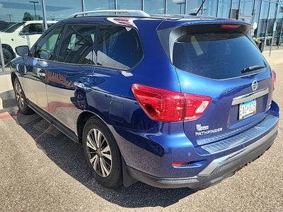 2017 Nissan Pathfinder SV