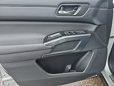 2022 Nissan Pathfinder SL 4WD