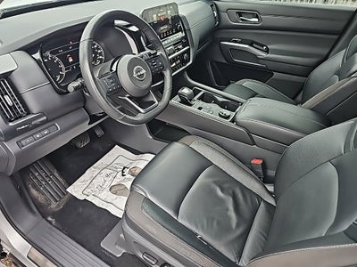 2022 Nissan Pathfinder SL 4WD