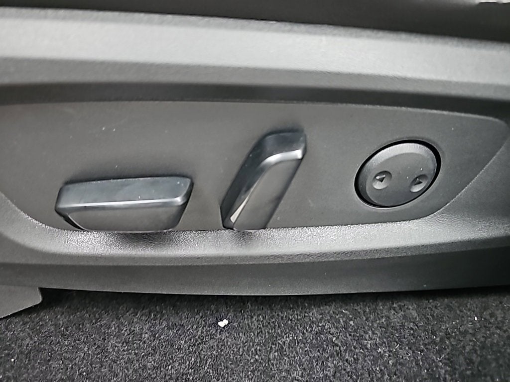 2022 Nissan Pathfinder SL 4WD