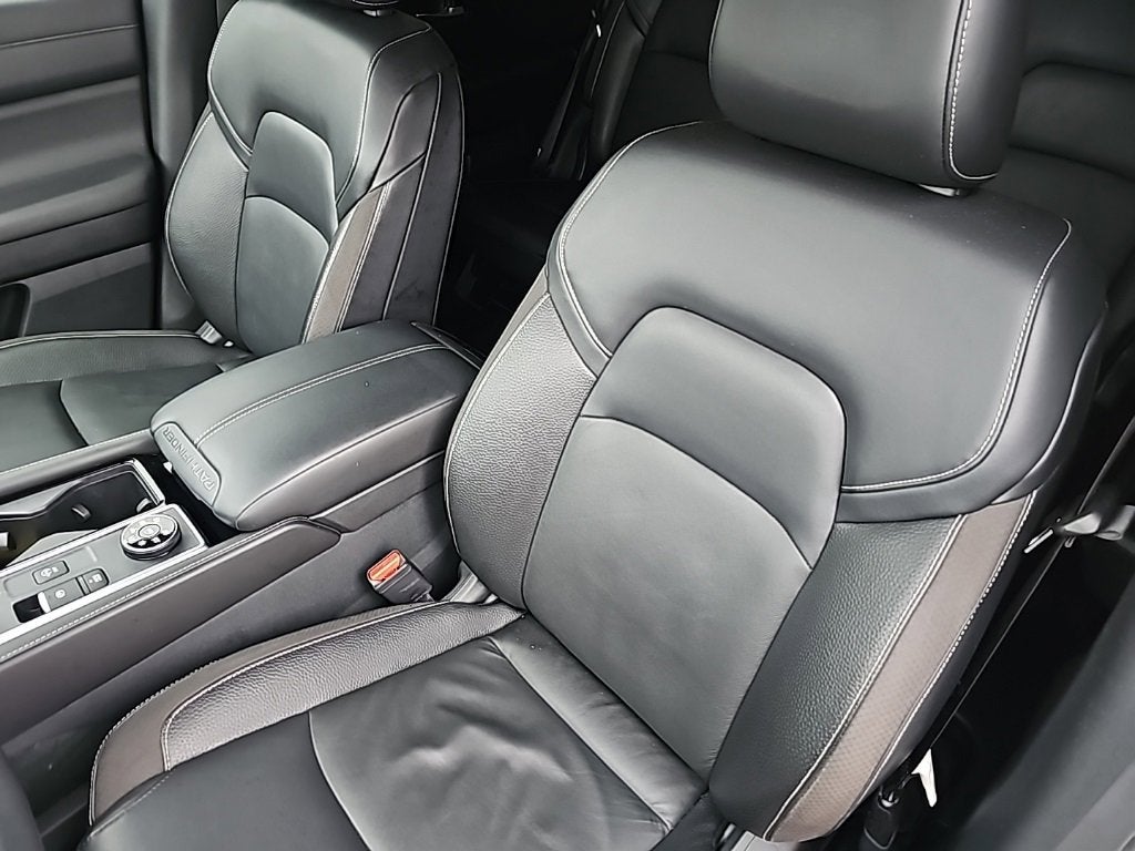 2022 Nissan Pathfinder SL 4WD