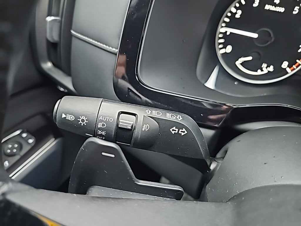 2022 Nissan Pathfinder SL 4WD