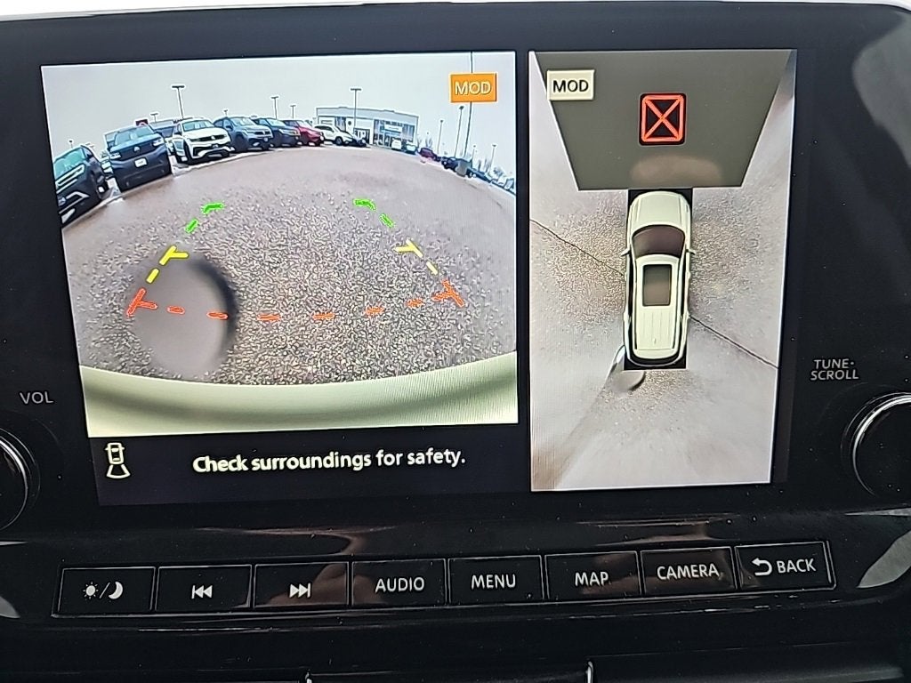 2022 Nissan Pathfinder SL 4WD