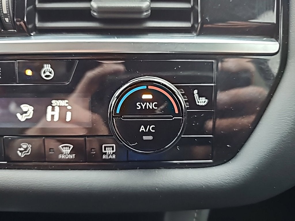 2022 Nissan Pathfinder SL 4WD