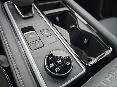 2022 Nissan Pathfinder SL 4WD