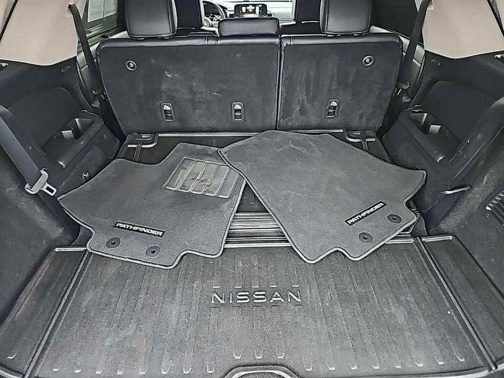 2022 Nissan Pathfinder SL 4WD