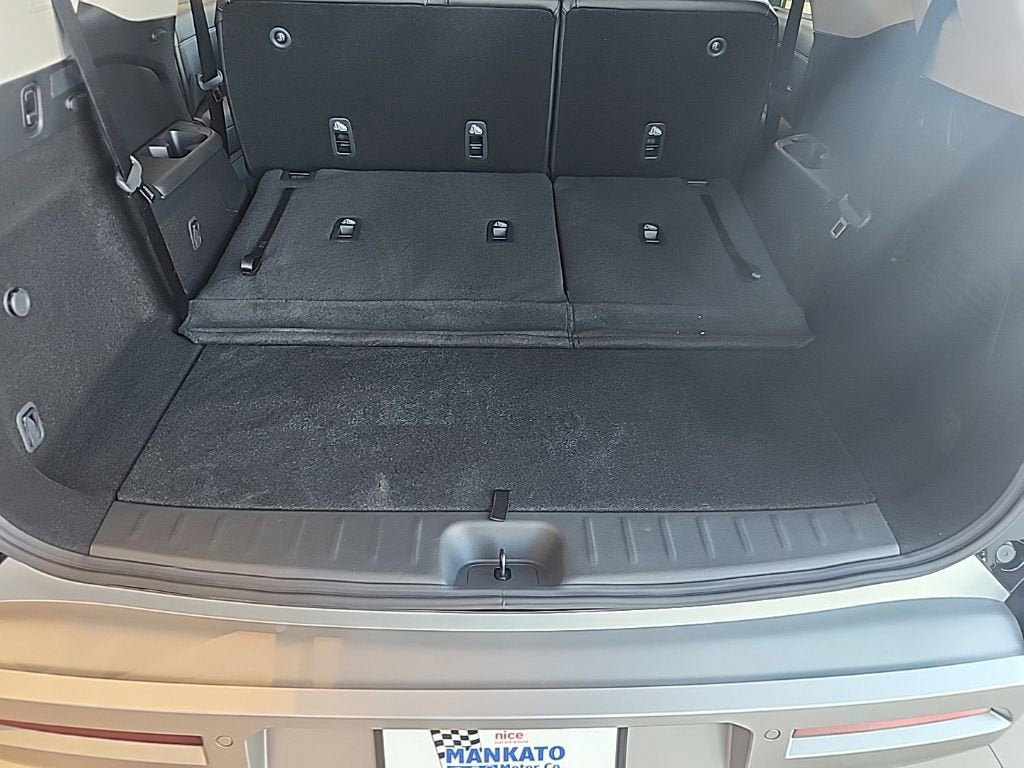 2025 Nissan Pathfinder SL 4WD