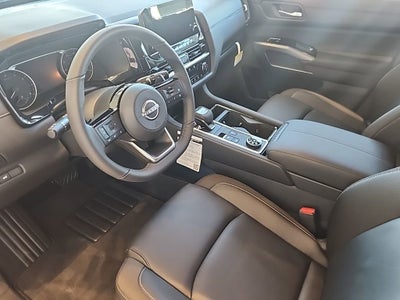 2025 Nissan Pathfinder SL 4WD