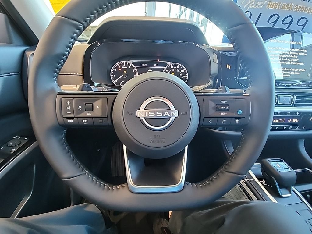 2025 Nissan Pathfinder SL 4WD