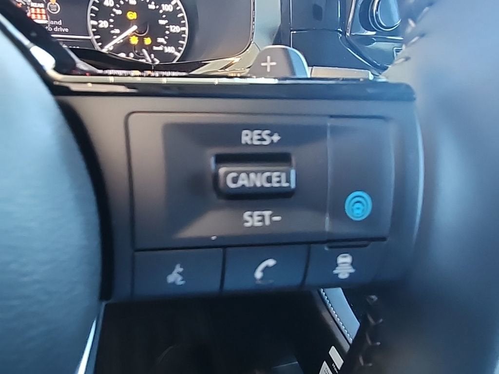 2025 Nissan Pathfinder SL 4WD