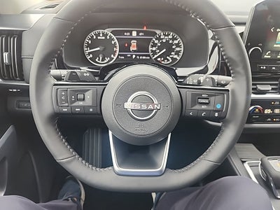 2025 Nissan Pathfinder SL 4WD