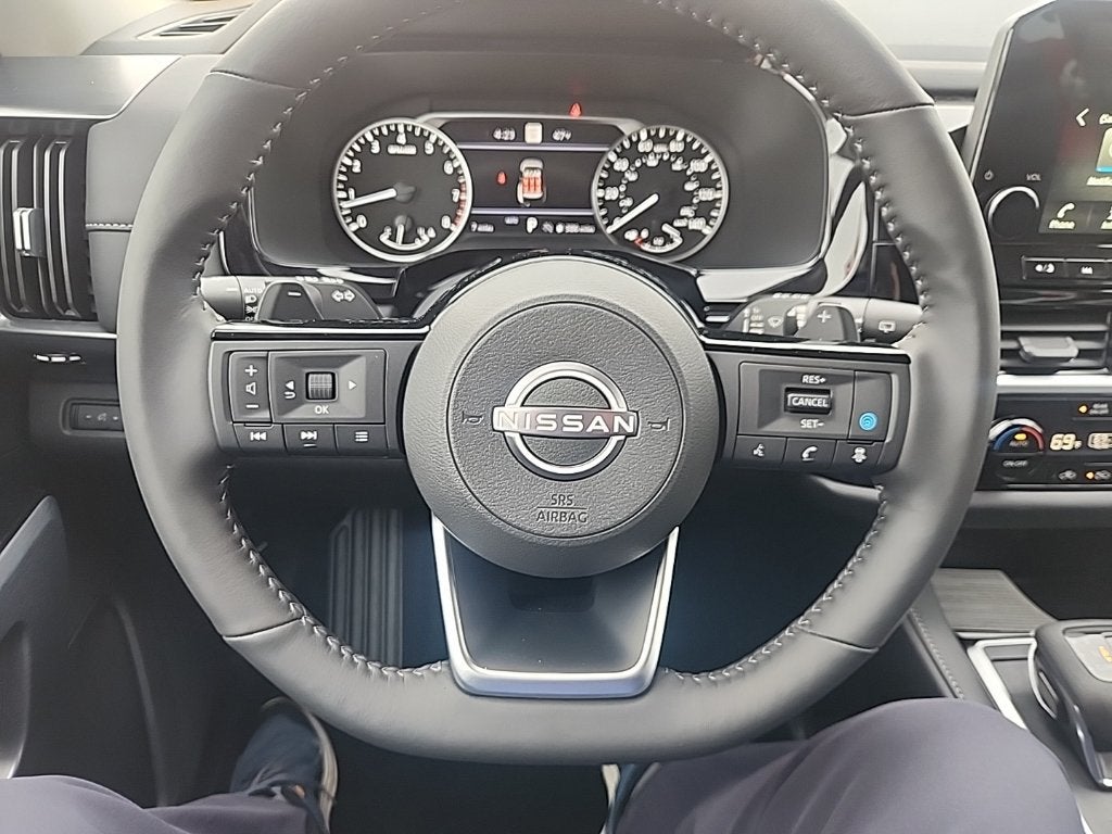 2025 Nissan Pathfinder SL 4WD