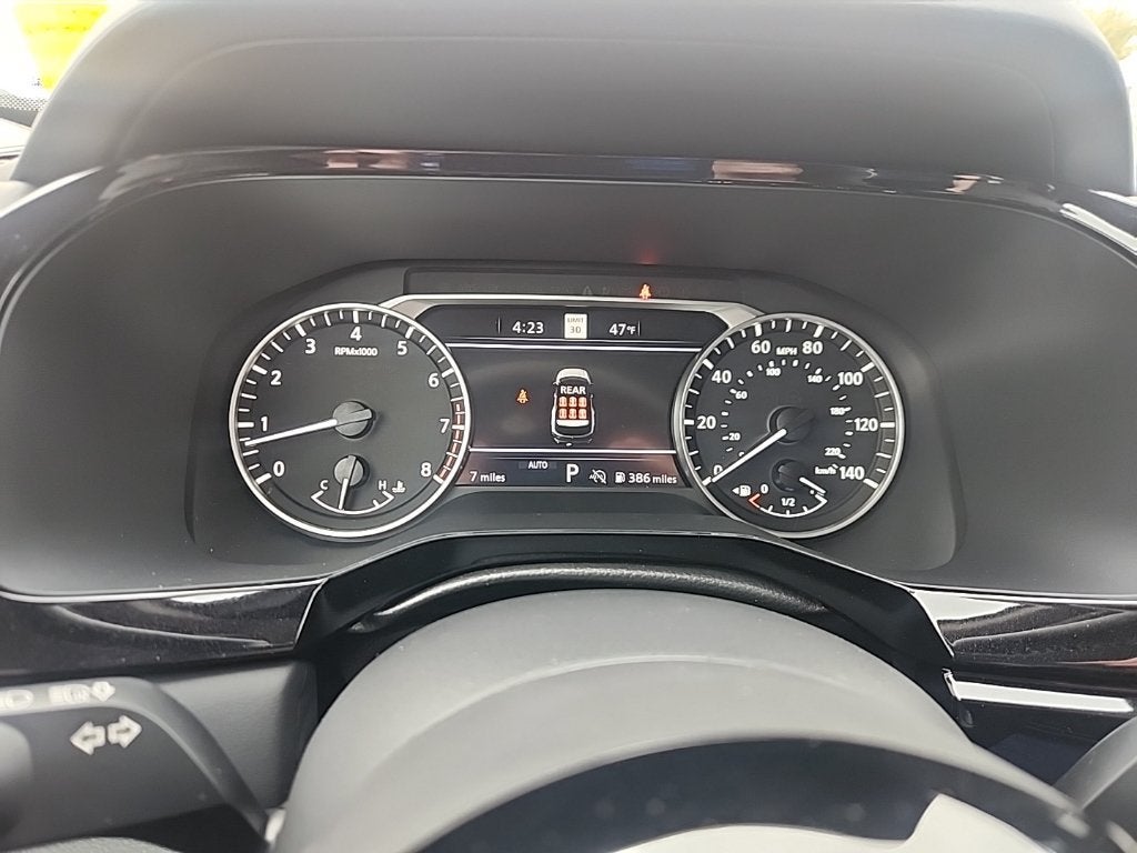 2025 Nissan Pathfinder SL 4WD