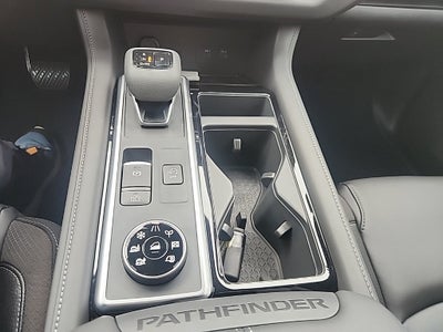 2025 Nissan Pathfinder SL 4WD