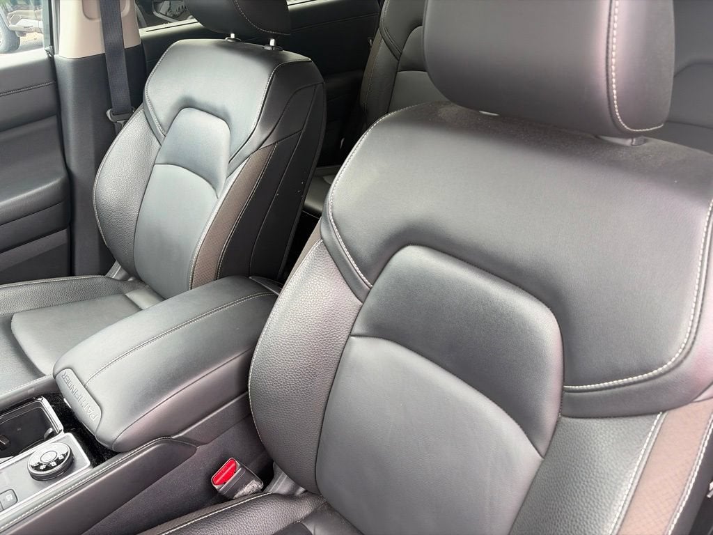 2024 Nissan Pathfinder SL 4WD