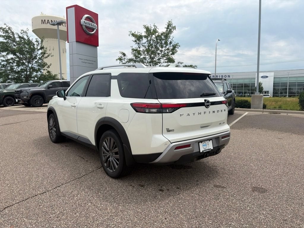 2024 Nissan Pathfinder SL 4WD